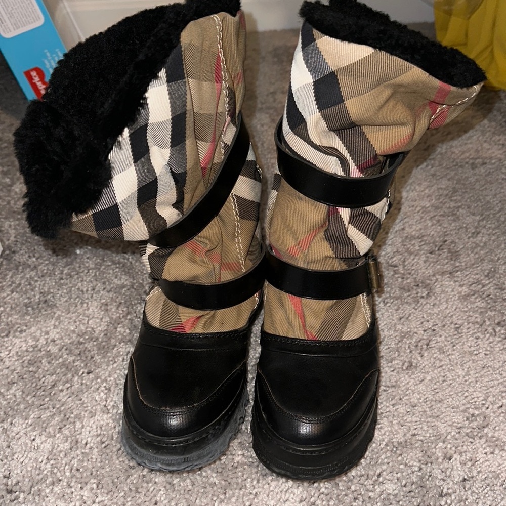 Burberry House Check Shearling Snow Boots size 36
